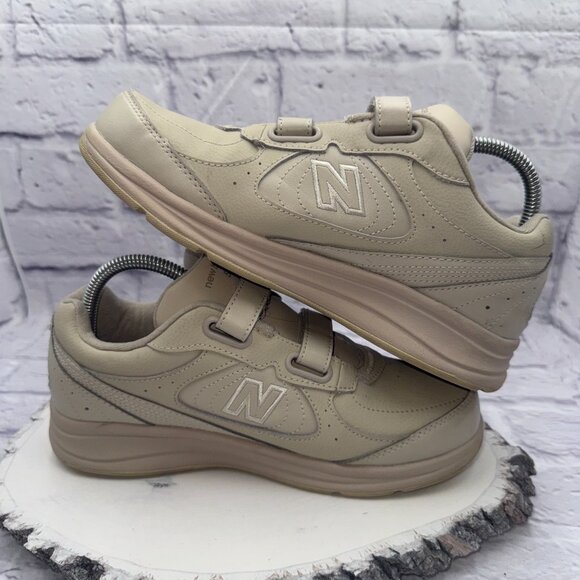 New Balance Women 577 V1 Wide Hook & Loop Leather Walking Shoes Size 8EE WW577VB - Picture 7 of 8